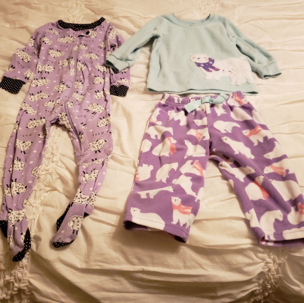 Toddler Girls Carter's 12M and 12-18M Jammies.